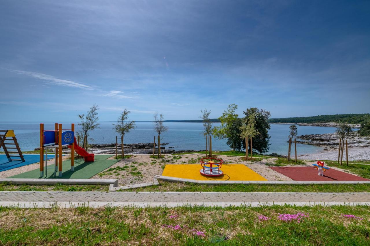 Apartment Dobric Koromačno Екстериор снимка