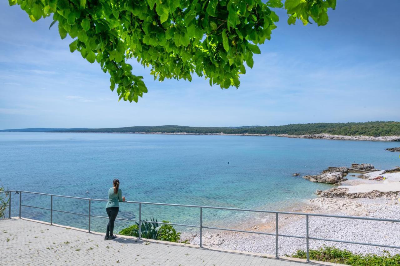 Apartment Dobric Koromačno Екстериор снимка