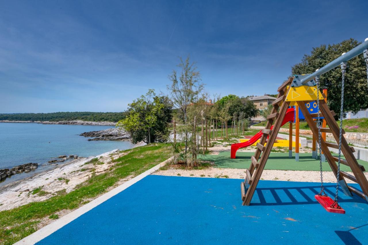 Apartment Dobric Koromačno Екстериор снимка