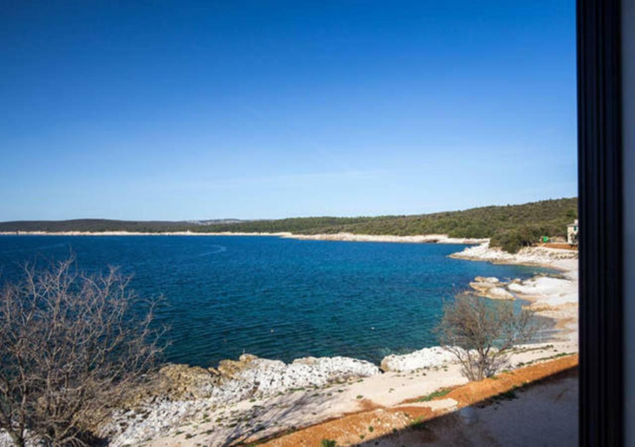 Apartment Dobric Koromačno Екстериор снимка