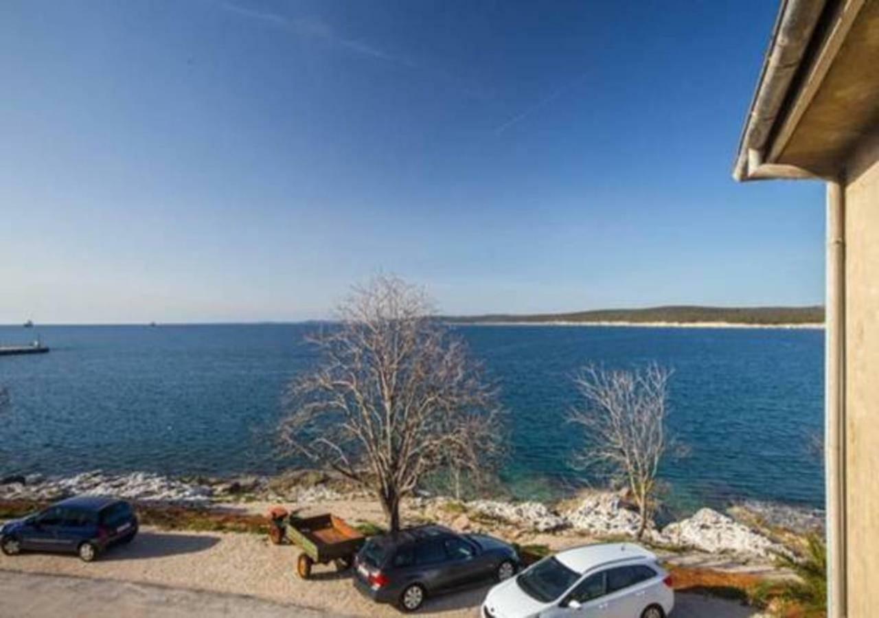 Apartment Dobric Koromačno Екстериор снимка