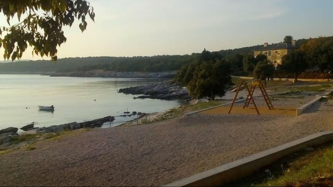 Apartment Dobric Koromačno Екстериор снимка